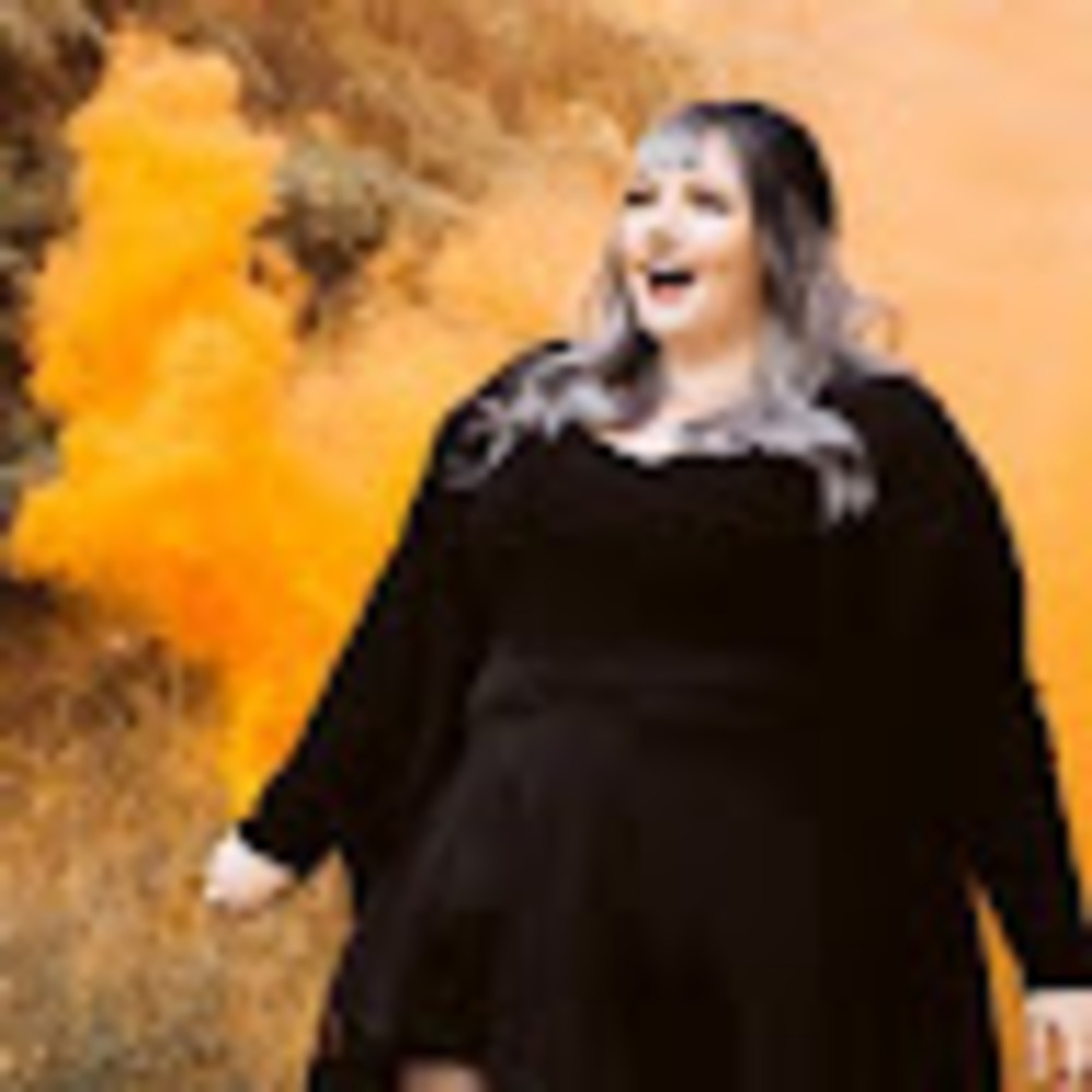 Meet your Posher, Sabrina